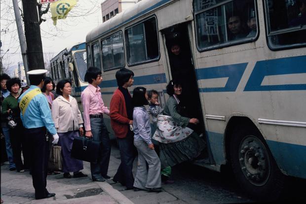 성남동 성남시장 주변 버스정류소